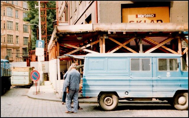 A van being unloaded in the Jewish district