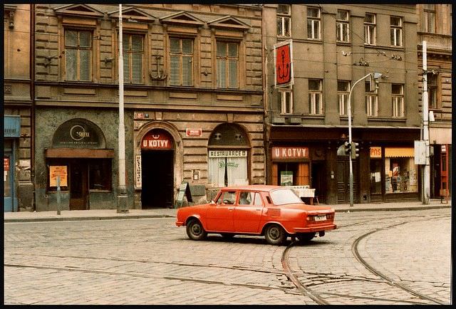 A Skôda turns on a sixpence in the Nové Město