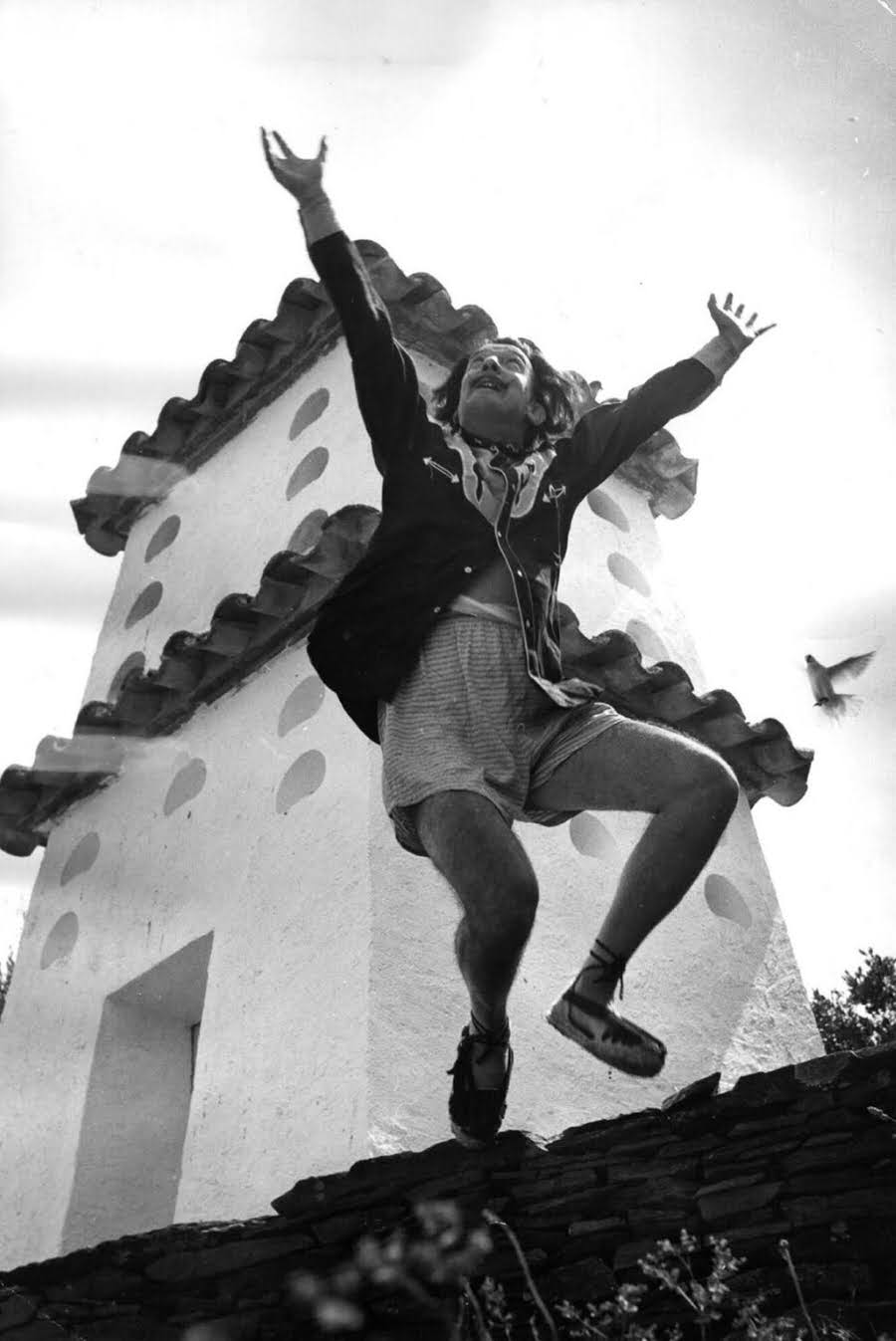 One day with Salvador Dalí: Surreal Photo Shoot of the Spanish Artist in his Seaside Villa, 1955