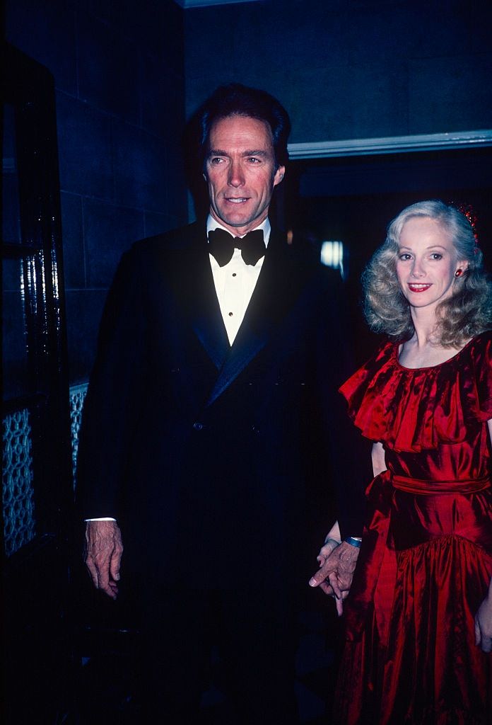 Sondra Locke with Clint Eastwood attending a formal event, 1970.