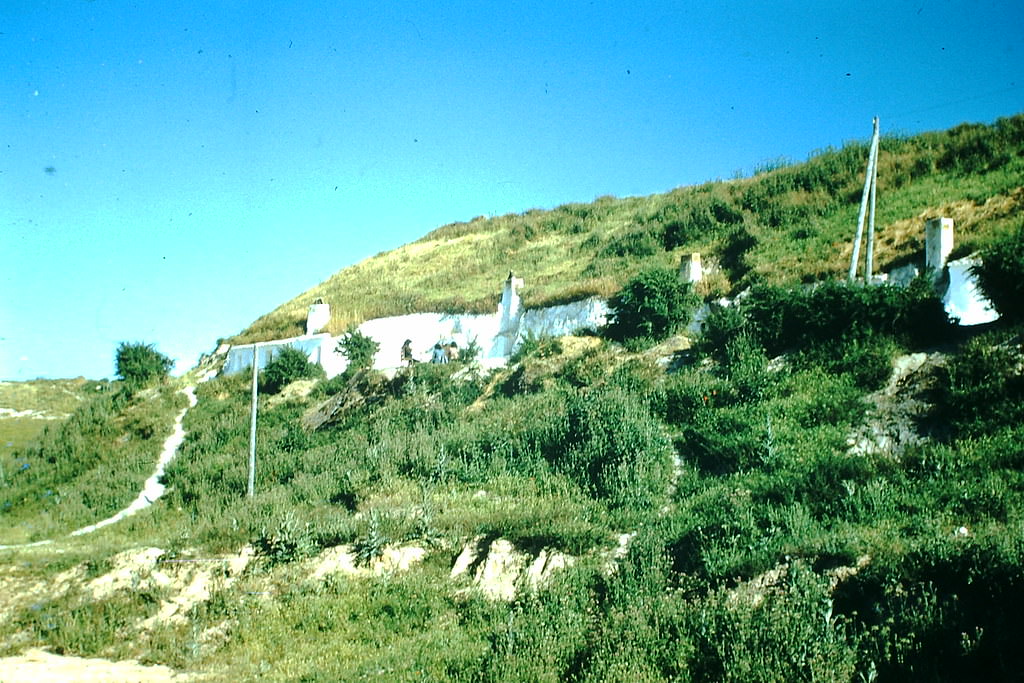 La Guardi Houses Built into Hillside, Spain, 1954