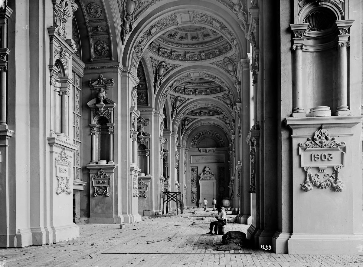 The inside entrance of the Palace of Machinery, photographed as construction continued in 1903