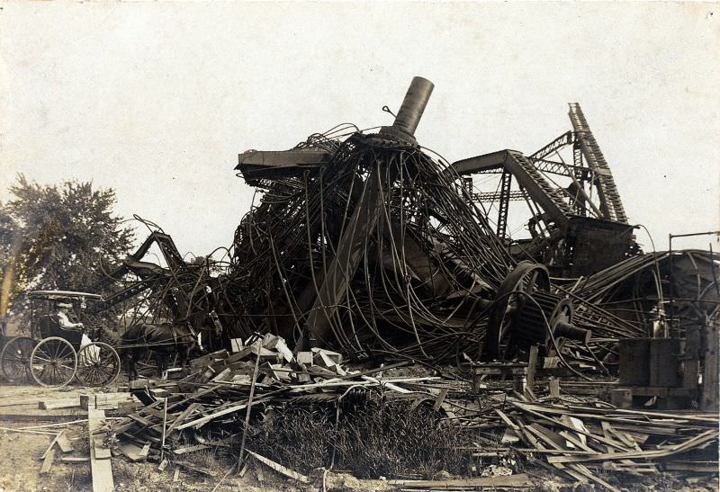 Wreckage of the Ferris Wheel used at the 1904 World's Fair after demolition, 1906