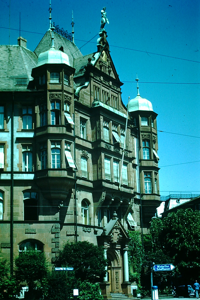 Zurich Apartment Bldg, Switzerland, 1954