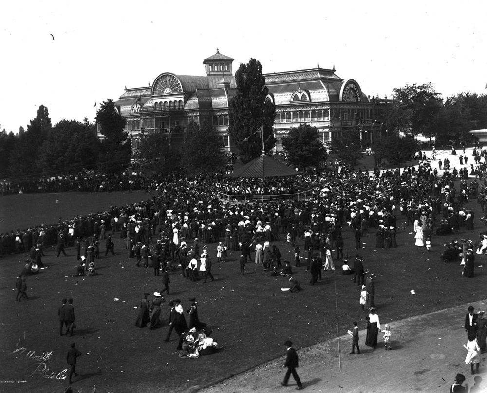 Crystal Palace (later destroyed by fire), 1906