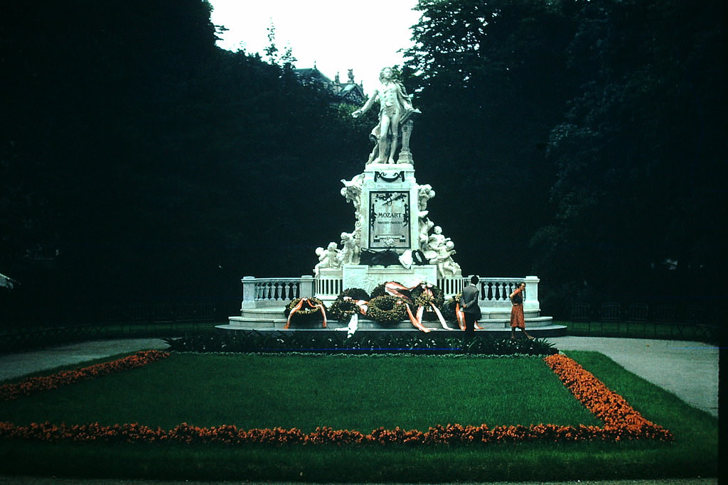 Statue Mozart in Burggarten, Vienna, 1953
