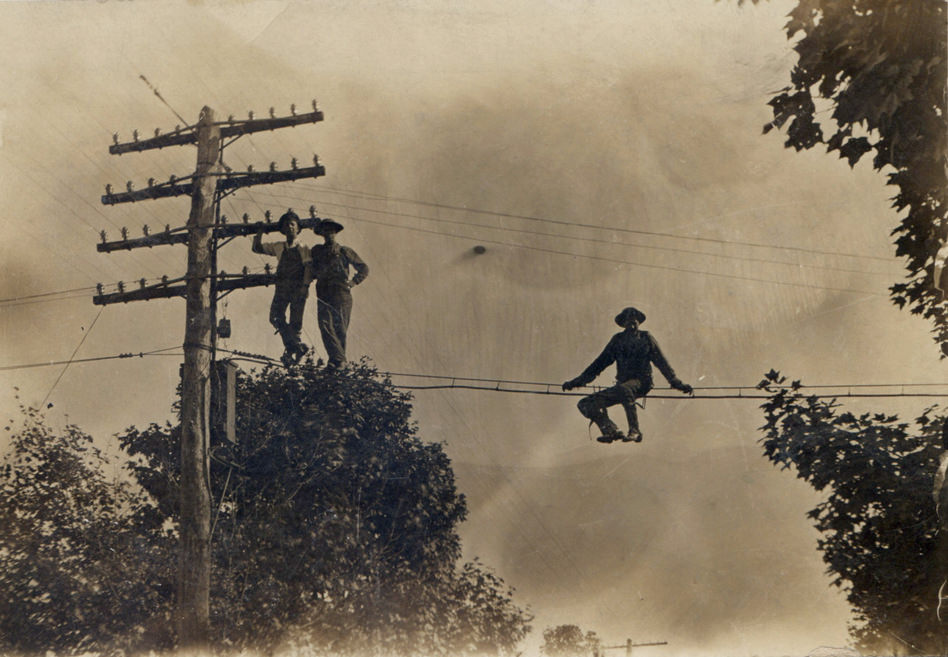 Stunning Photos of Linemen Working on Wooden Utility Poles from the Early 1900s