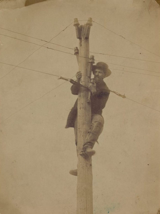 Stunning Photos of Linemen Working on Wooden Utility Poles from the Early 1900s