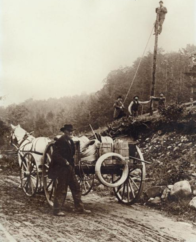 Stunning Photos of Linemen Working on Wooden Utility Poles from the Early 1900s