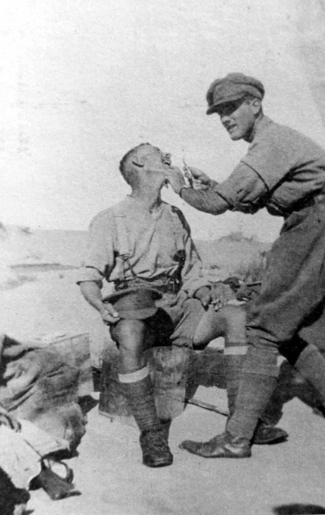 Historical Photos show Soldiers getting Haircuts during World War I