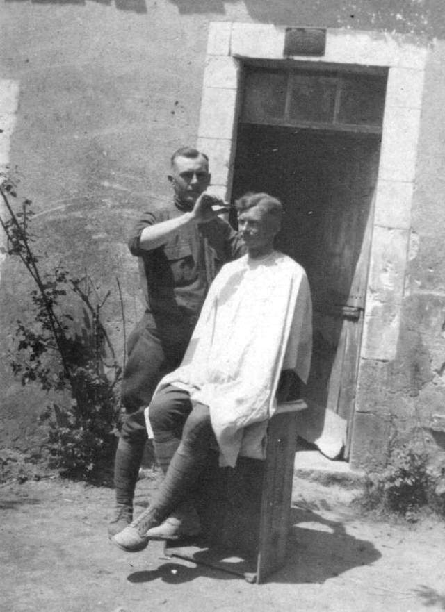 Historical Photos show Soldiers getting Haircuts during World War I
