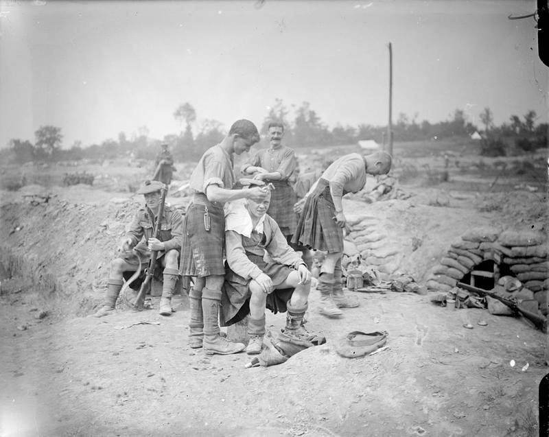 Historical Photos show Soldiers getting Haircuts during World War I