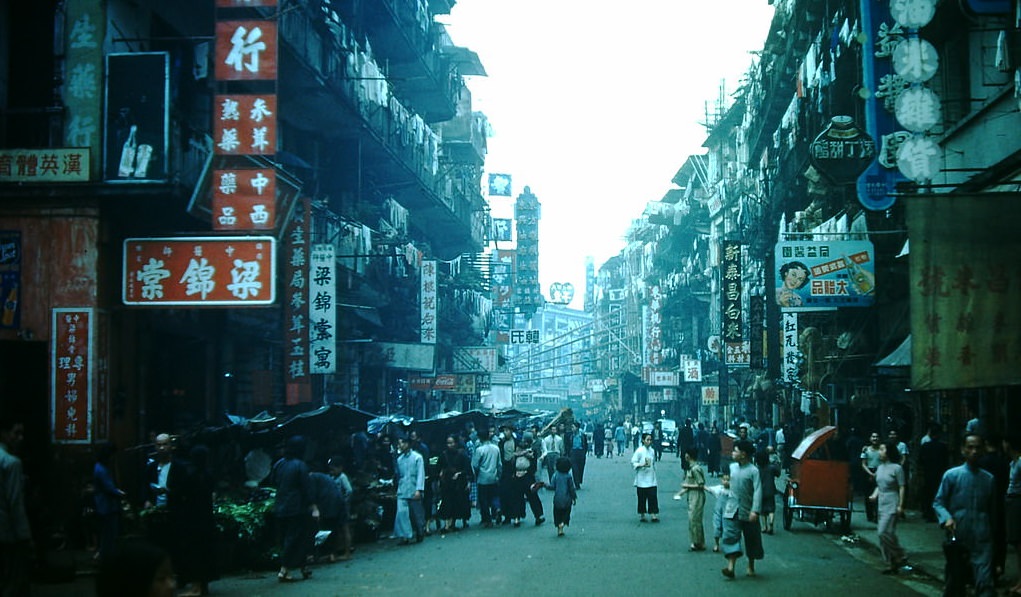 Fascinating Vintage Photos Show Life of Hong Kong in 1952