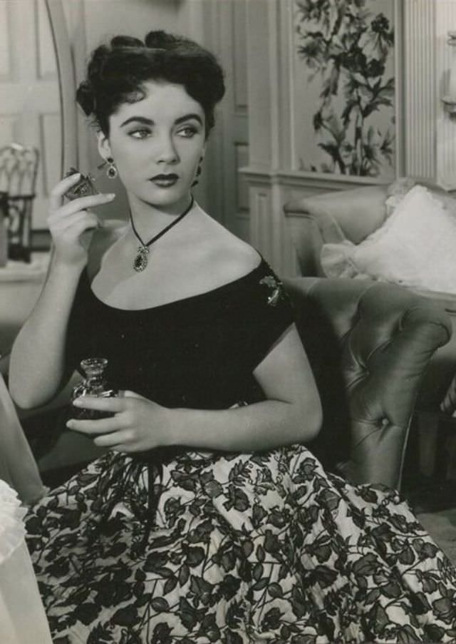 Gorgeous Photos of 16-year-old Elizabeth Taylor during the filming of 'A Date with Judy,' 1948