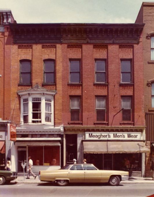 Carmen s Beauty Salon At 269 And Meagher s Men s Wear At 267 Front