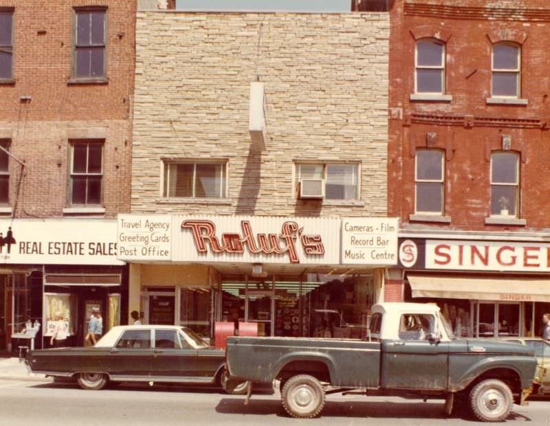 Roluf's store at 227 Front Street, Belleville, with Singer store next door