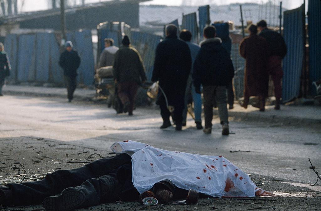 Sarajevo inhabitants suffer both from the war and the very cold weather, 1992.