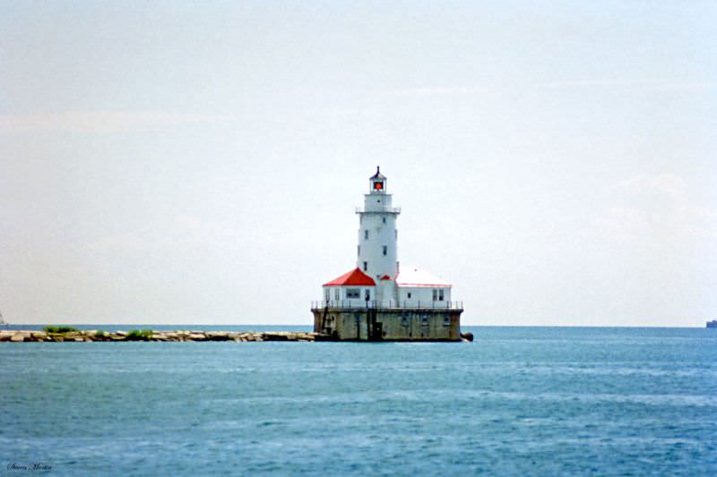 Lighthouse is on Lake Michigan outside the entrance to Chicago Harbor, July 1996