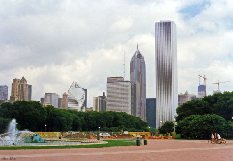 Loop and Lakeshore East skyscrapers viewed from Buckingham Fountain, Chicago, July 1996