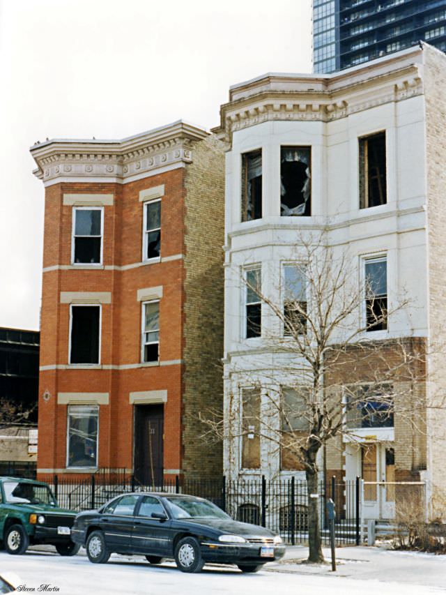 Townhouses facing demolition, River North, Chicago, February 1996