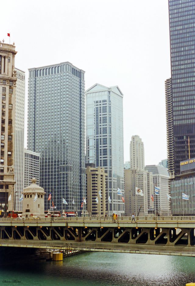 Chicago River and Michigan Avenue Bridge, Chicago, February 1996