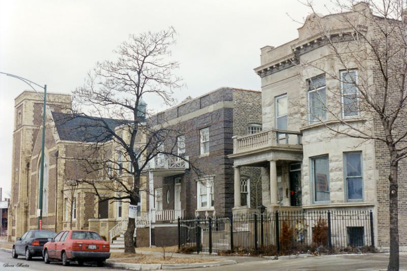 Church and houses on Congress Parkway, Chicago, February 1996