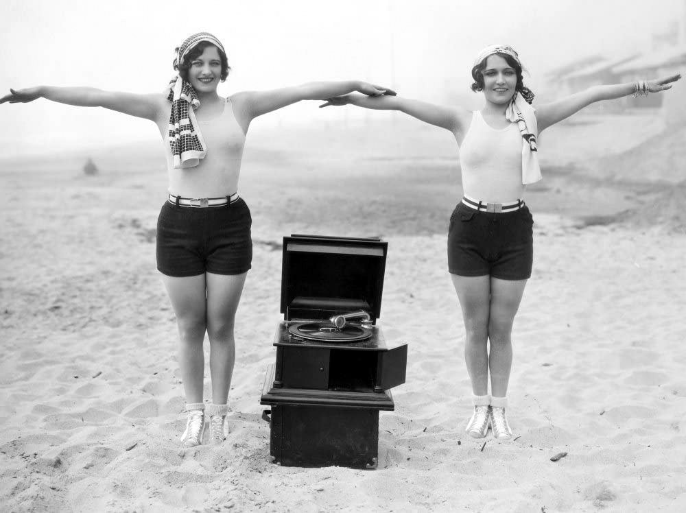 Dorothy Sebastian and Joan Crawford having Fun at Santa Monica Beach, 1927 ...