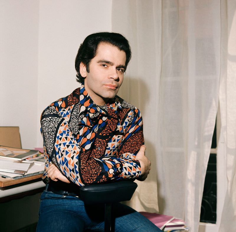 Karl Lagerfeld posing on the chair, 1950s.