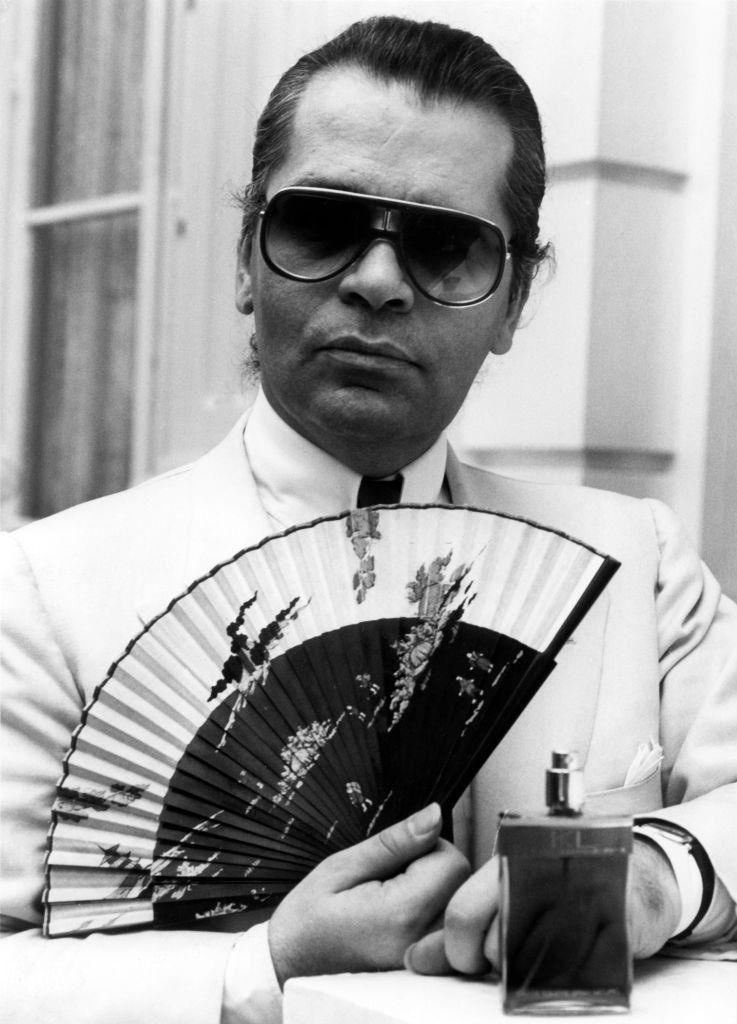 Karl Lagerfeld presents his new perfume 'KL' in Hamburg on 29 July 1982.