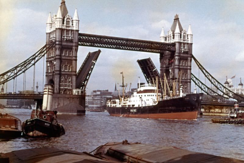 Tower Bridge, London