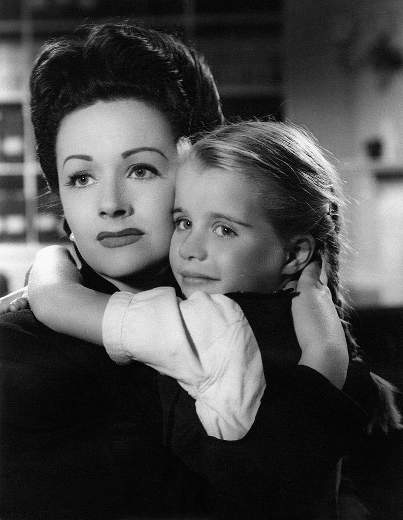 Margaret Lockwood acting with her daughter Julia in the film 'The White Unicorn'. Great Britain, 1947