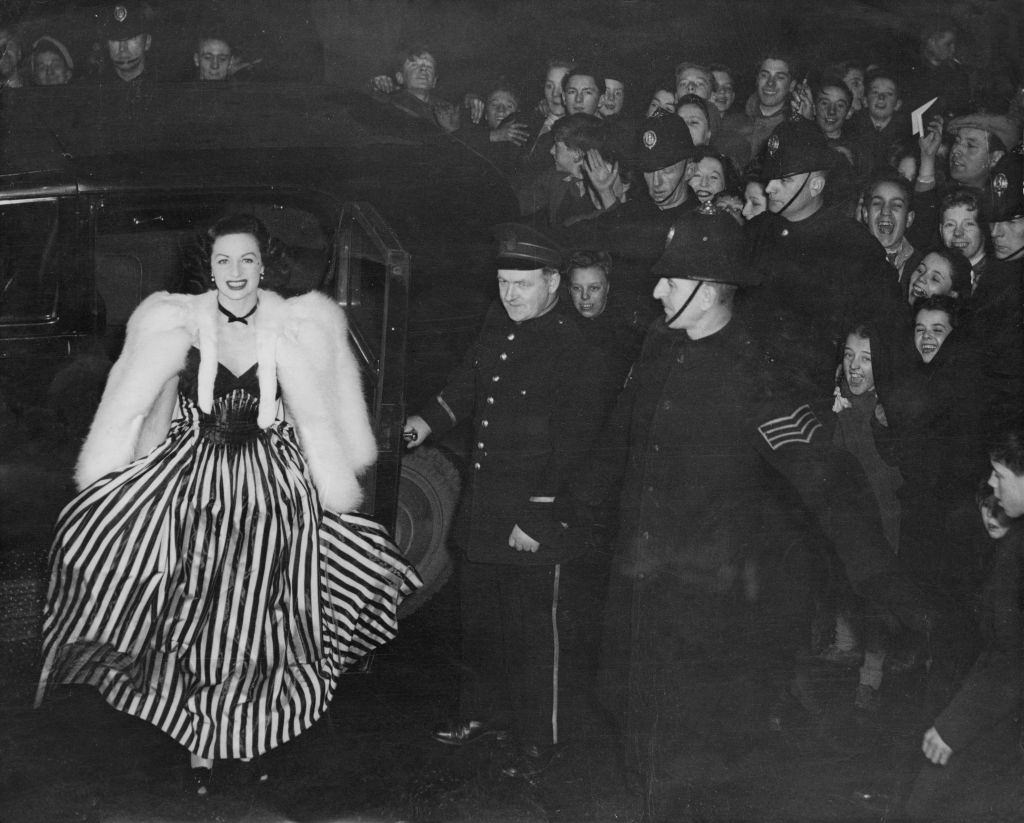 Margaret Lockwood leaves the Parade Cinema in Dennistoun, 1948.