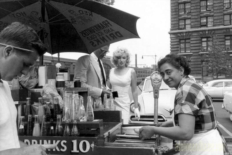 Marilyn Monroe and her Husband Arthur Miller eating Hot Dogs from a New York Street Stall, 1957