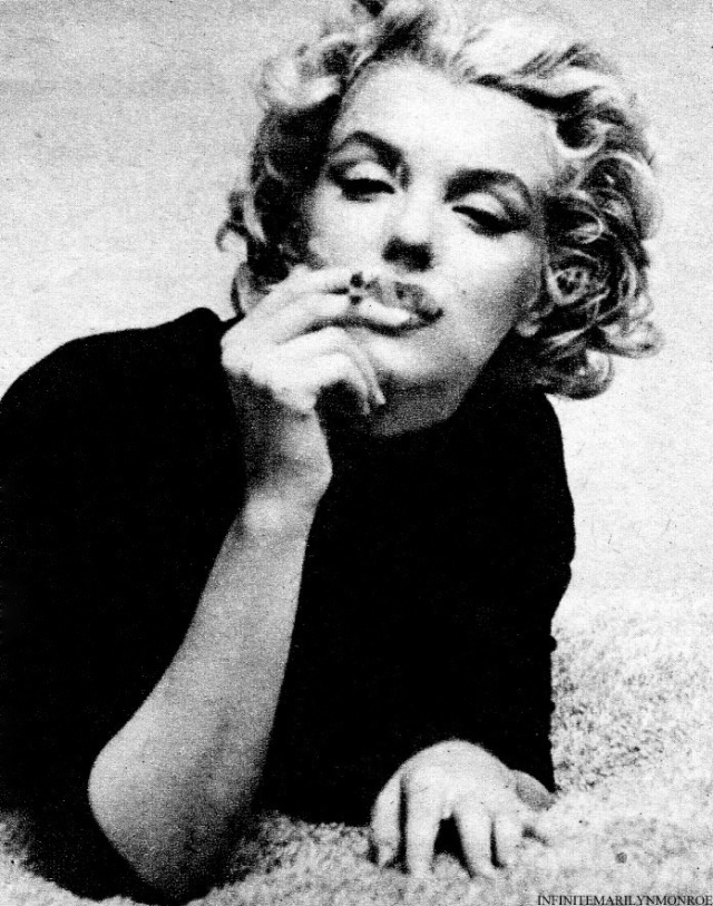 Moody yet Innocent: Marilyn Monroe Through the Lens of Ben Ross In 1953