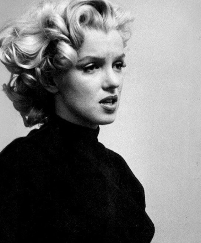Moody yet Innocent: Marilyn Monroe Through the Lens of Ben Ross In 1953