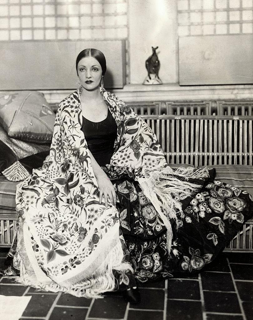 Natacha Rambova posing on the sofa.