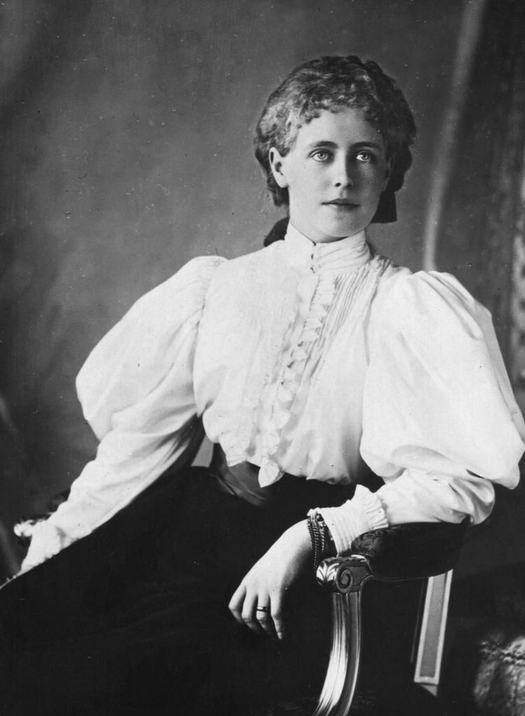 Crown Princess Marie sitting on the chair, 1895.
