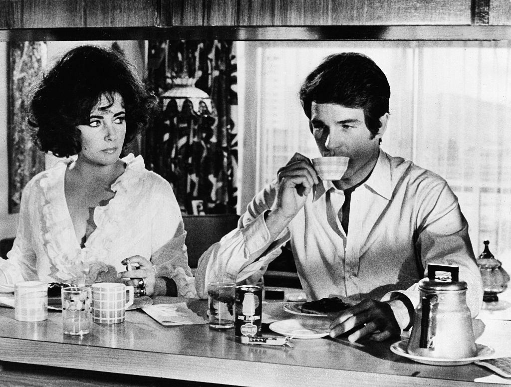 Warren Beatty with Elizabeth Taylor in the movie 'The only Game in town', 1969.