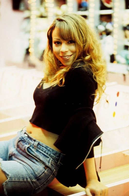 Young Mariah Carey Life story and Photos of the Legendary Singer from her early Life