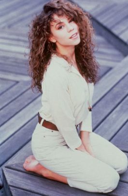 Young Mariah Carey: Life story and Gorgeous Photos of the Legendary