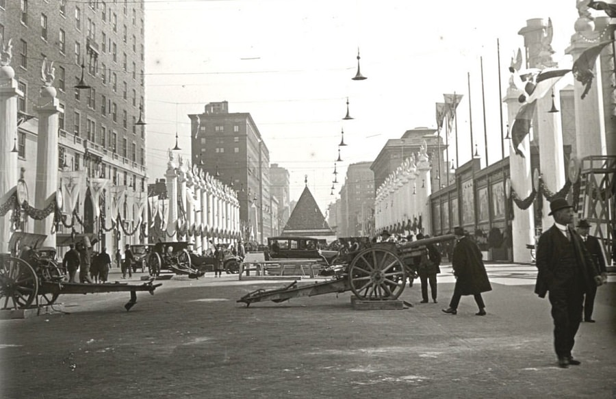 New York City's Parade at the End of World War I Through these Historical Photos