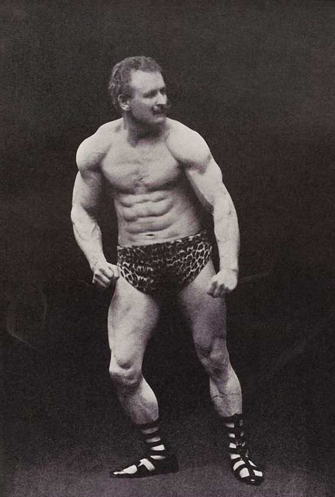 Eugen Sandow, 1902.