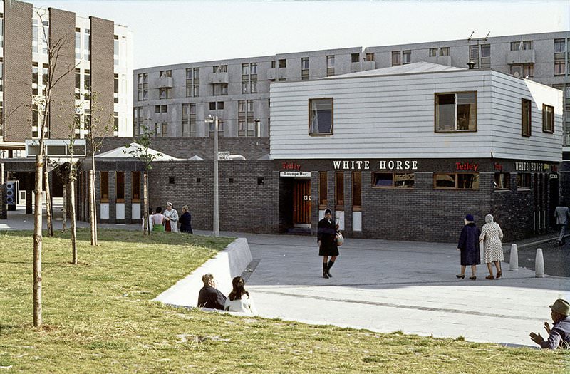 The White Horse pub on Hulme Walk, Hulme, around 1972