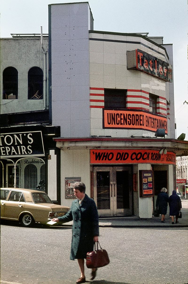 The Tatler cinema on the corner of Whitworth Street and Oxford Road Station Approach in 1974 - later became part of the Cornerhouse arts venue