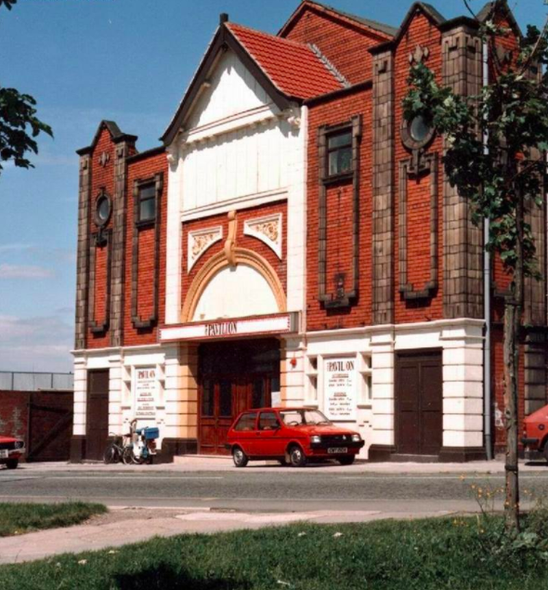 The old Pavillion Cinema and bingo hall in Newton Heath, 1986