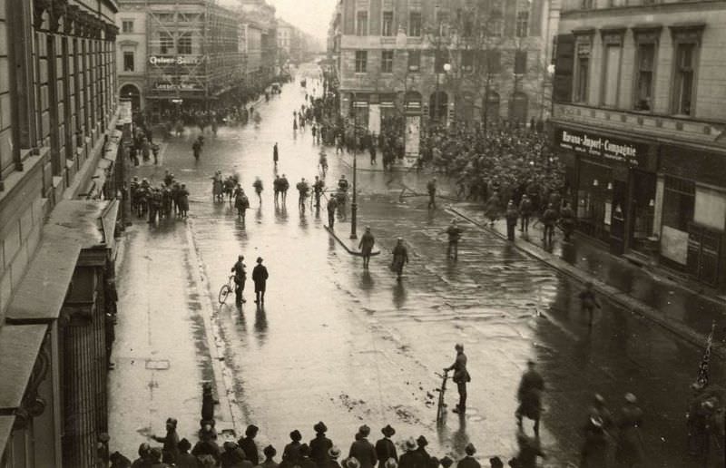 Riots at Unter den Linden & Friedrichstraße, Berlin