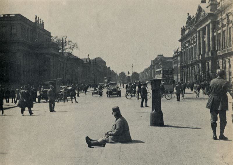 Unter den Linden, Berlin