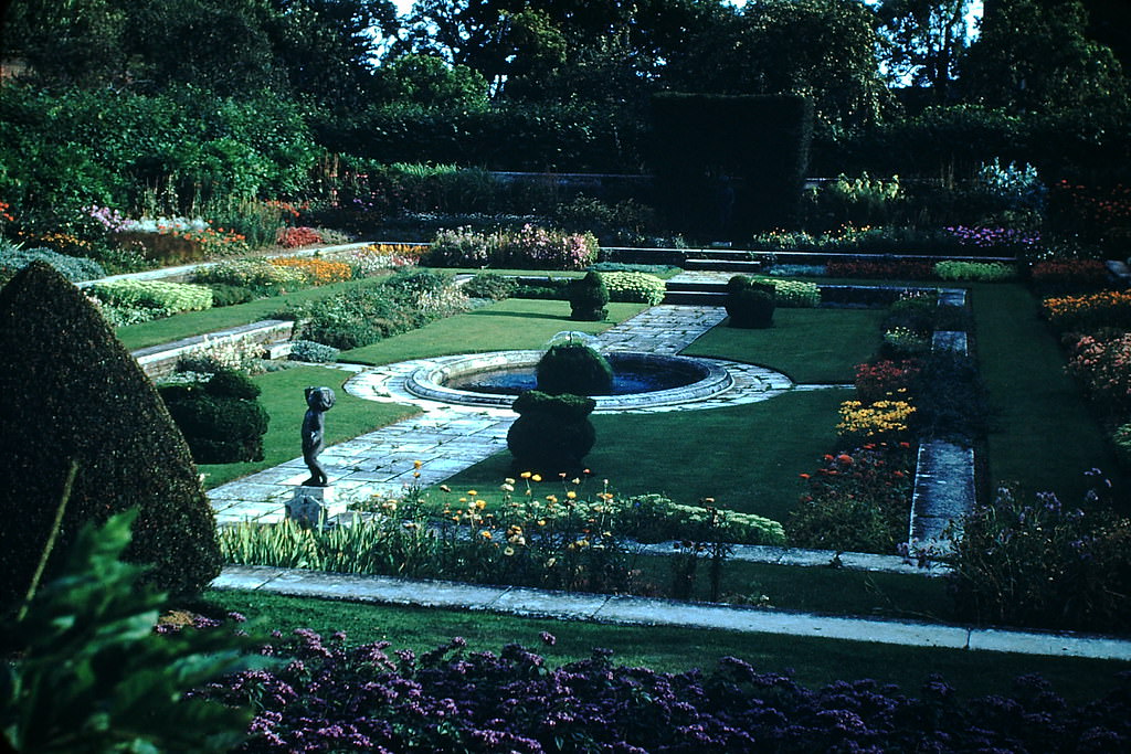 Garden-Hampton Court, England, 1949.
