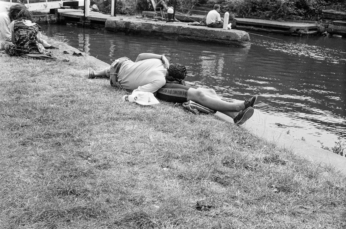 People on Canal Bank, Regent’s Canal, Camden, 1990