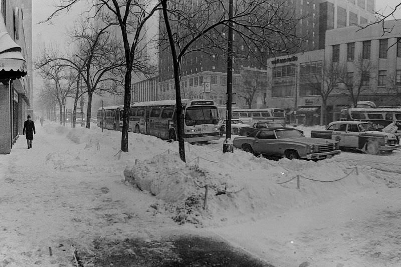 Chicago in a snowy day, 1970s